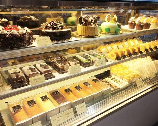Dance Bakery & Cafe Sensok Branch